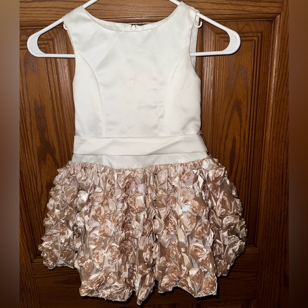 Special occasion/flower girl sleeveless cream and tan/champagne rosette dress